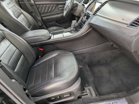 Used 2017 Ford Taurus SHO image 22