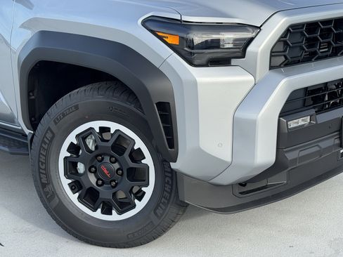 New 2026 Toyota 4Runner TRD Off-Road AWD/4WD image 10
