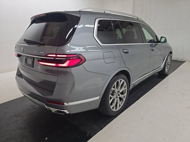 Used 2024 BMW X7 xDrive40i w/ Premium Package AWD/4WD image 4