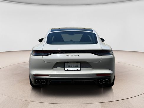 Used 2023 Porsche Panamera RWD image 4