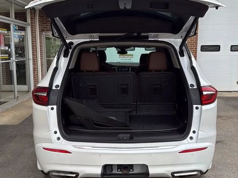 Used 2021 Buick Enclave Avenir w/ Avenir Technology Package image 13