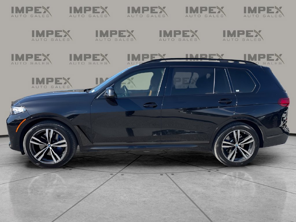 Used 2021 BMW X7 xDrive40i w/ M Sport Package AWD/4WD image 2