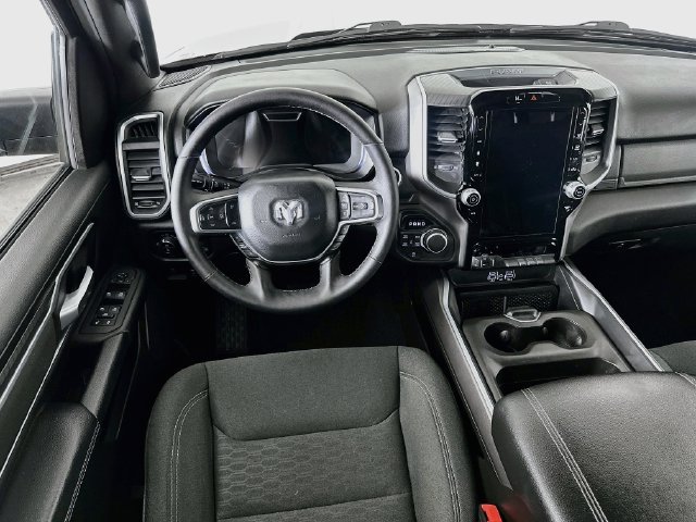 Used 2025 RAM 1500 Big Horn AWD/4WD image 4