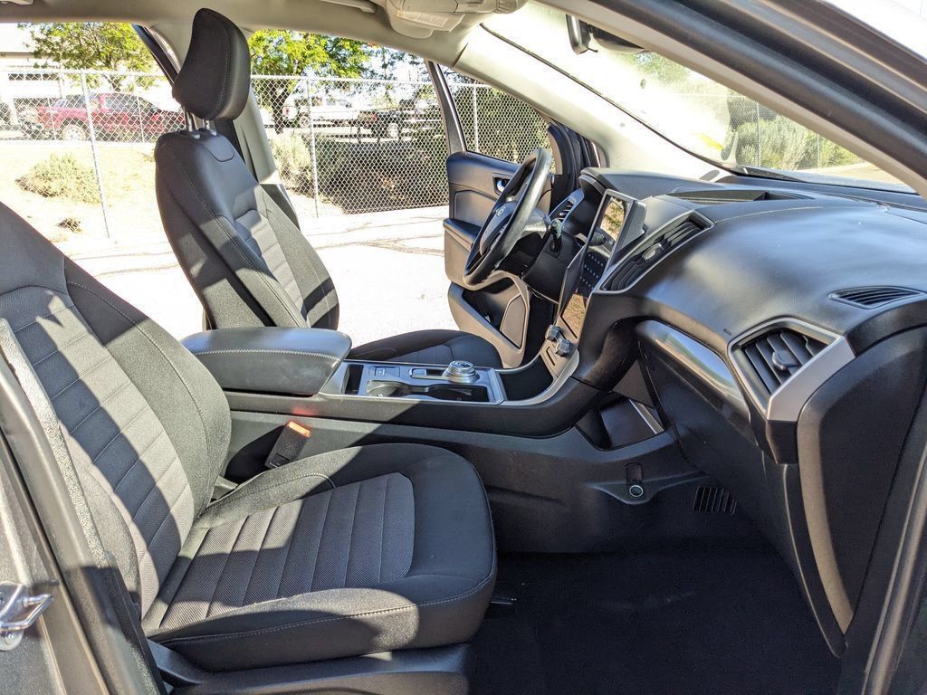 Used 2023 Ford Edge SE AWD/4WD image 20