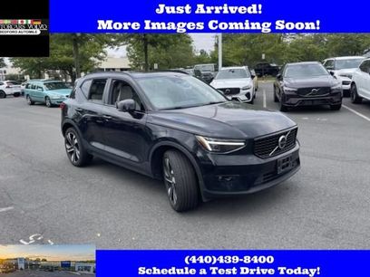 Used 2024 Volvo XC40 B5 Ultimate w/ Protection Package Premier