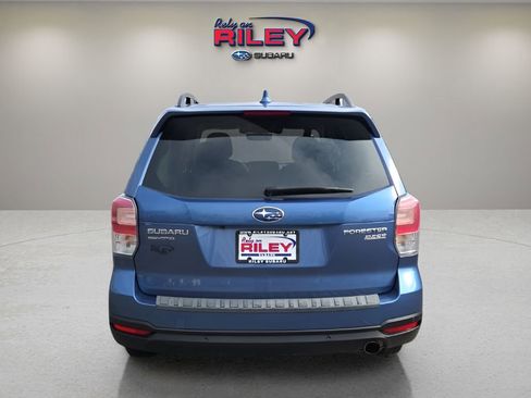 Used 2017 Subaru Forester 2.5i Touring image 4