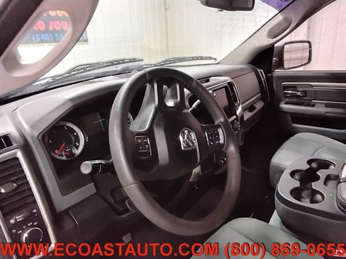 Used 2018 RAM 2500 SLT AWD/4WD image 11