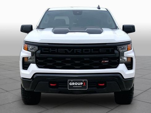 Used 2024 Chevrolet Silverado 1500 Custom Trail Boss AWD/4WD image 4