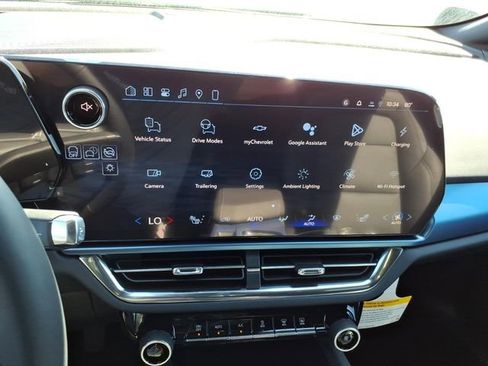 New 2026 Chevrolet Equinox EV LT AWD/4WD image 12