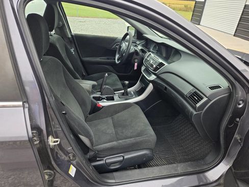 Used 2013 Honda Accord LX image 4