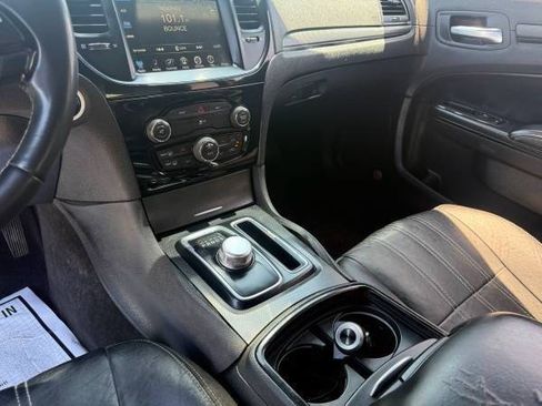 Used 2015 Chrysler 300 S RWD image 16