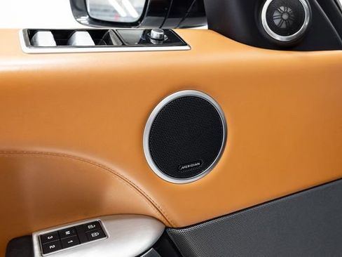 Used 2022 Land Rover Range Rover Sport SVR image 8