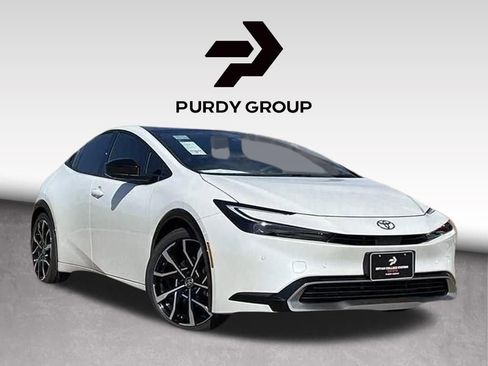 New 2025 Toyota Prius Plug-In Hybrid image 1
