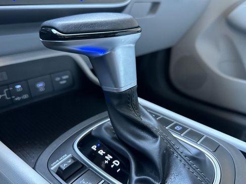 Certified 2025 Hyundai Kona SEL AWD/4WD image 21
