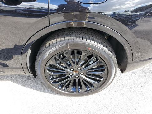 New 2026 Lincoln Corsair Reserve w/ Jet Appearance Package FWD image 8
