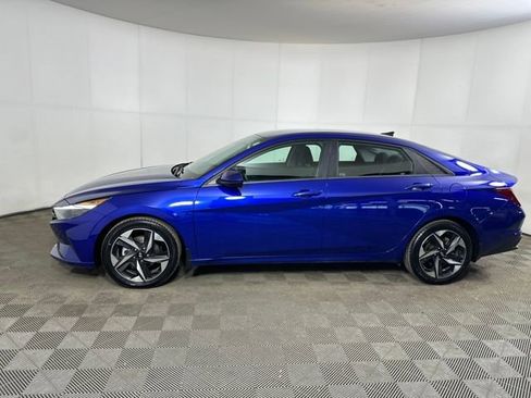Certified 2023 Hyundai Elantra SEL w/ Convenience Package image 6
