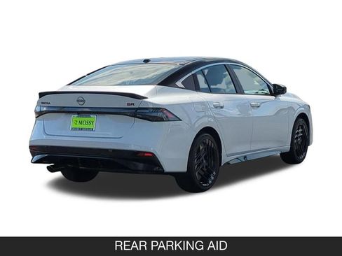 New 2026 Nissan Sentra SR w/ Floor Mat Package FWD image 8