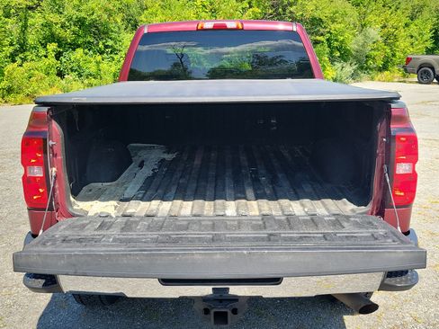 Used 2015 Chevrolet Silverado 2500 LT w/ Z71 Package, Off-Road AWD/4WD image 17