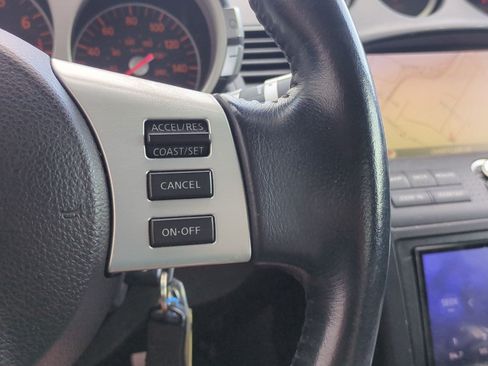 Used 2006 Nissan 350Z Grand Touring RWD image 20