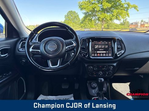 Used 2021 Jeep Compass Limited AWD/4WD image 2