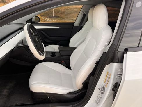 Used 2022 Tesla Model 3 Long Range image 21