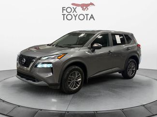 Used 2023 Nissan Rogue S FWD video 1
