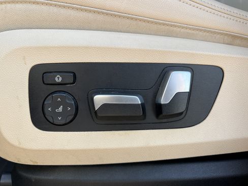 Used 2020 BMW X5 sDrive40i w/ Premium Package image 38