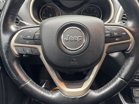 Used 2016 Jeep Cherokee Limited image 58