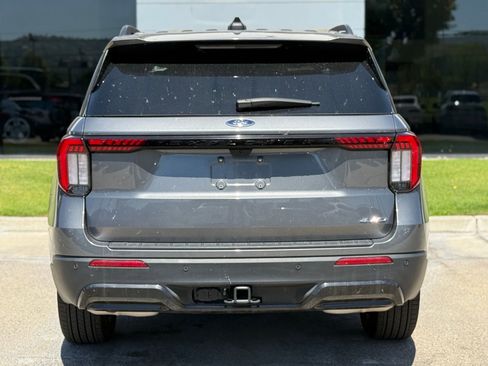 Used 2025 Ford Explorer ST-Line AWD/4WD image 13
