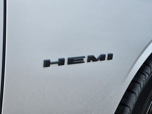 Used 2022 Dodge Challenger R/T w/ Plus Package image 8