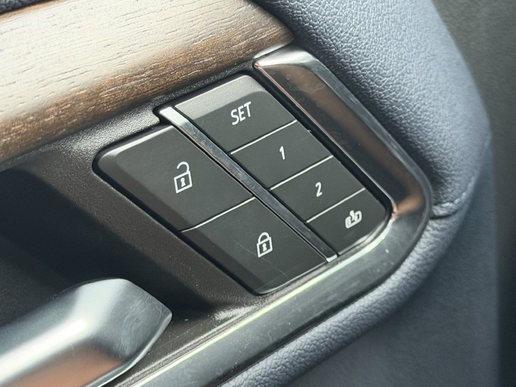 Used 2024 Chevrolet Silverado 3500 High Country w/ High Country Premium Package AWD/4WD image 25