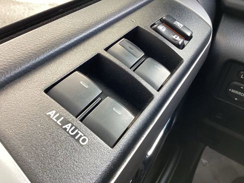 Used 2019 Toyota 4Runner SR5 Premium image 26