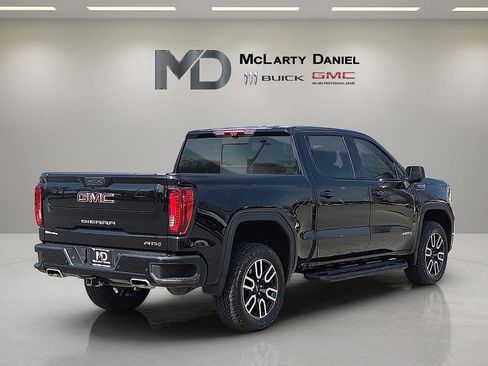 Certified 2024 GMC Sierra 1500 AT4 w/ Technology Package image 5