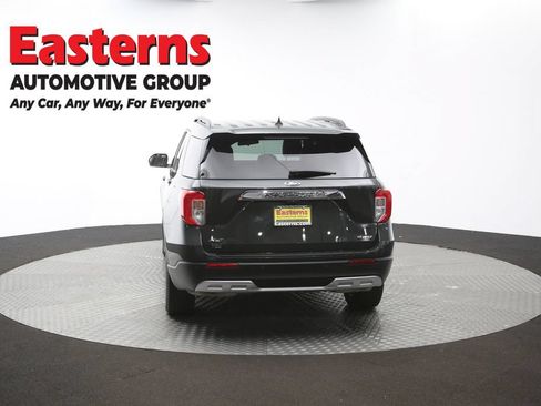 Used 2022 Ford Explorer XLT w/ Equipment Group 202A AWD/4WD image 40