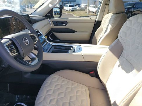 New 2026 Nissan Armada Platinum Reserve image 9