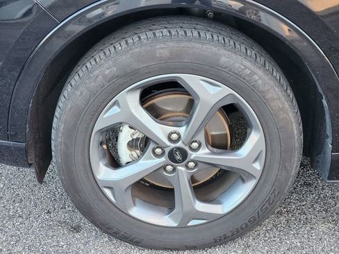 Used 2023 Ford Escape ST-Line image 8