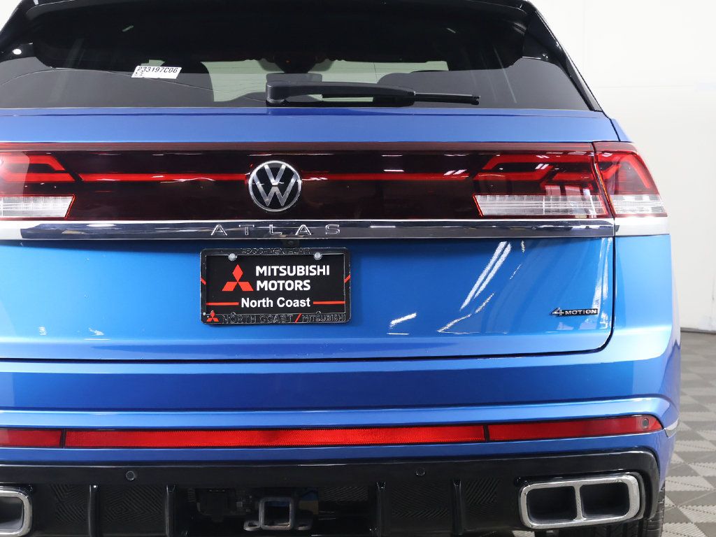 Used 2024 Volkswagen Atlas Cross Sport SEL Premium R-Line AWD/4WD image 18