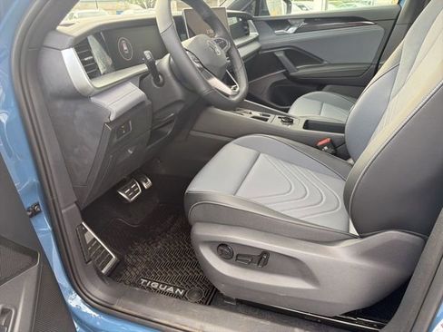 New 2026 Volkswagen Tiguan SE R-Line AWD/4WD image 35