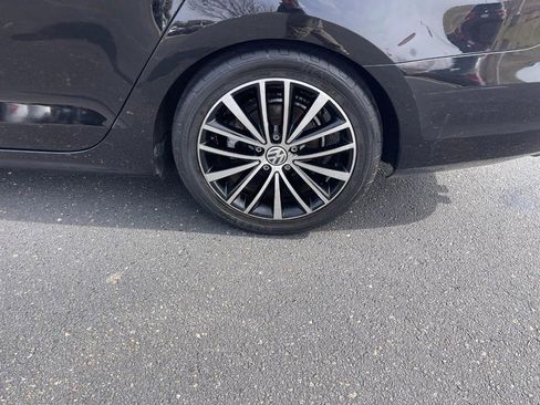 Used 2016 Volkswagen Jetta Sport FWD image 7