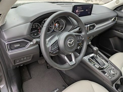 Used 2025 MAZDA CX-5 AWD 2.5 S w/ Preferred Package image 8