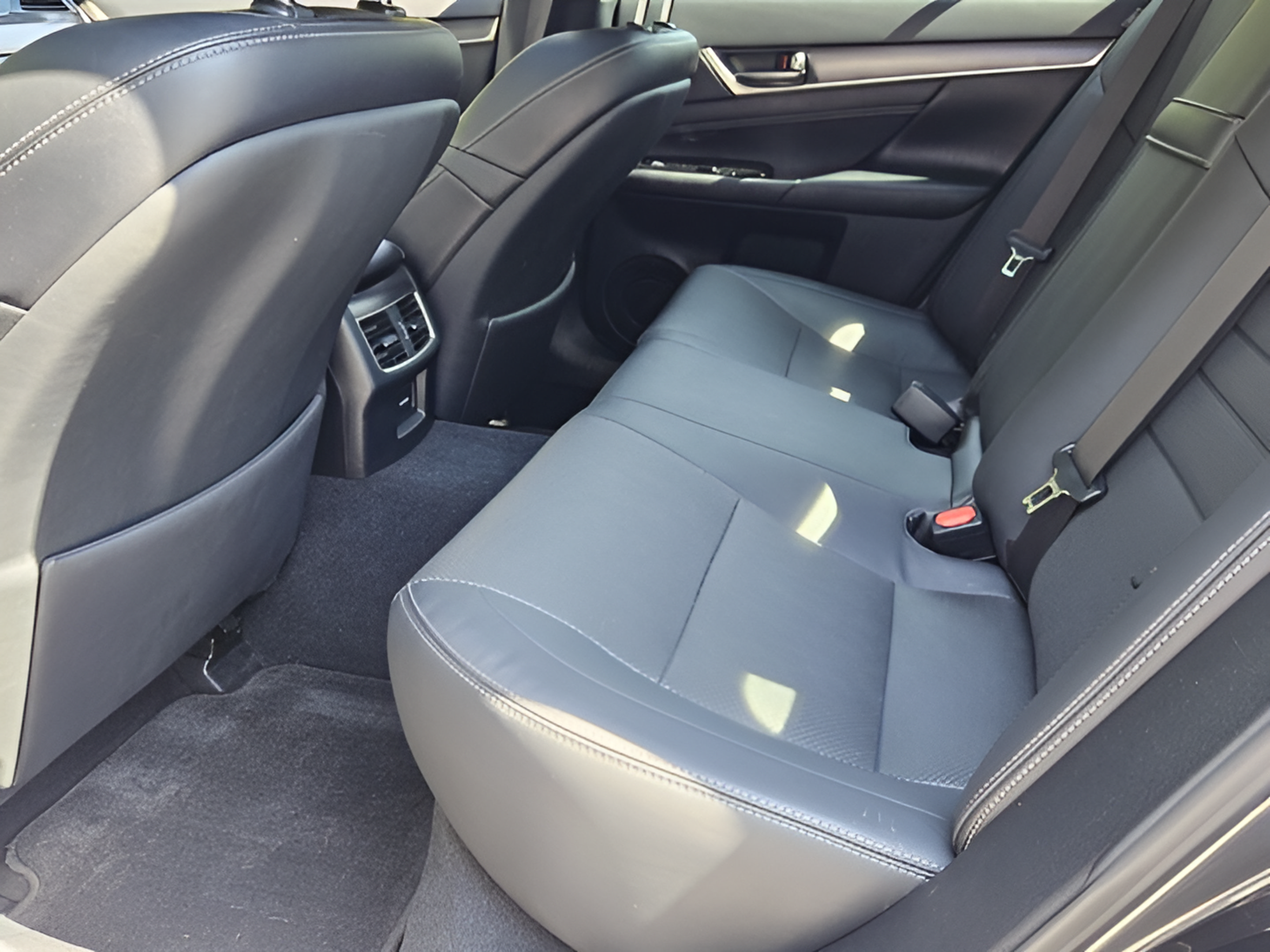 Used 2018 Lexus GS 350 F Sport RWD image 9