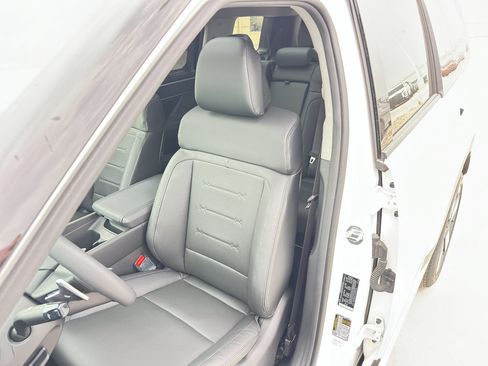 New 2025 Hyundai Santa Fe Limited image 27