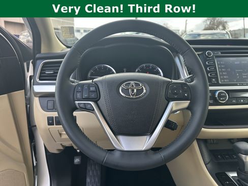 Used 2016 Toyota Highlander Limited AWD/4WD image 27