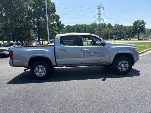 Used 2020 Toyota Tacoma SR w/ SR Convenience Package RWD image 6