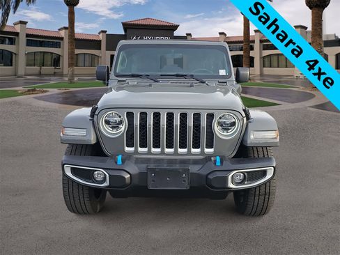 Used 2022 Jeep Wrangler Unlimited Sahara w/ Cold Weather Group image 3