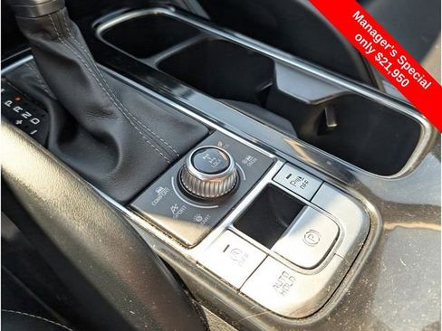 Used 2022 Kia Telluride LX image 24