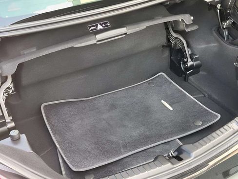 Used 2019 Mercedes-Benz SLC 300 image 17