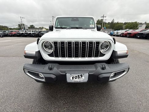 New 2027 Jeep Wrangler Unlimited Sahara AWD/4WD image 8