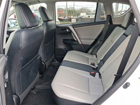 Used 2017 Toyota RAV4 Limited image 8