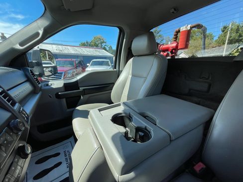 Used 2020 Ford F250 XL w/ Power Equipment Group AWD/4WD image 17